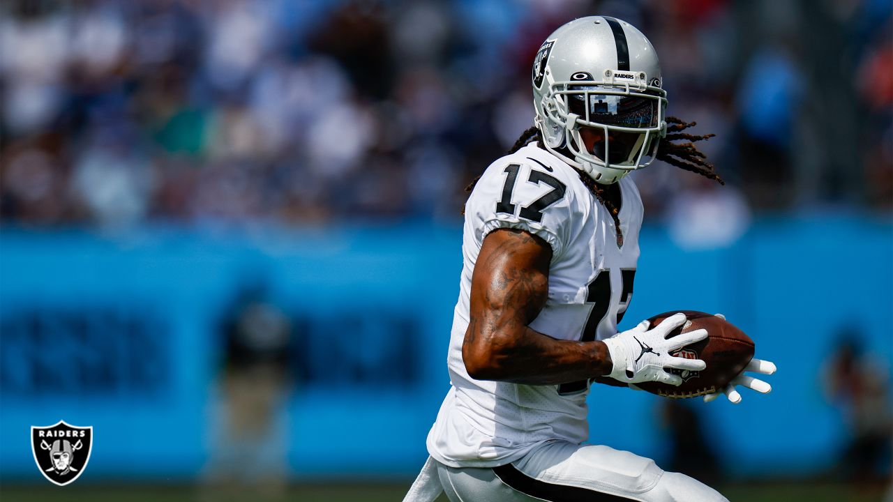 Mack Hollins's huge catches, career day gives Raiders chance late vs Titans