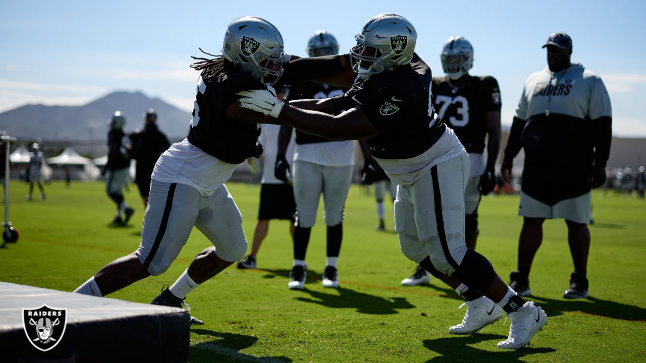 Las Vegas Raiders defensive tackle Kendal Vickers (95) stands on the field  before a NFL preseason