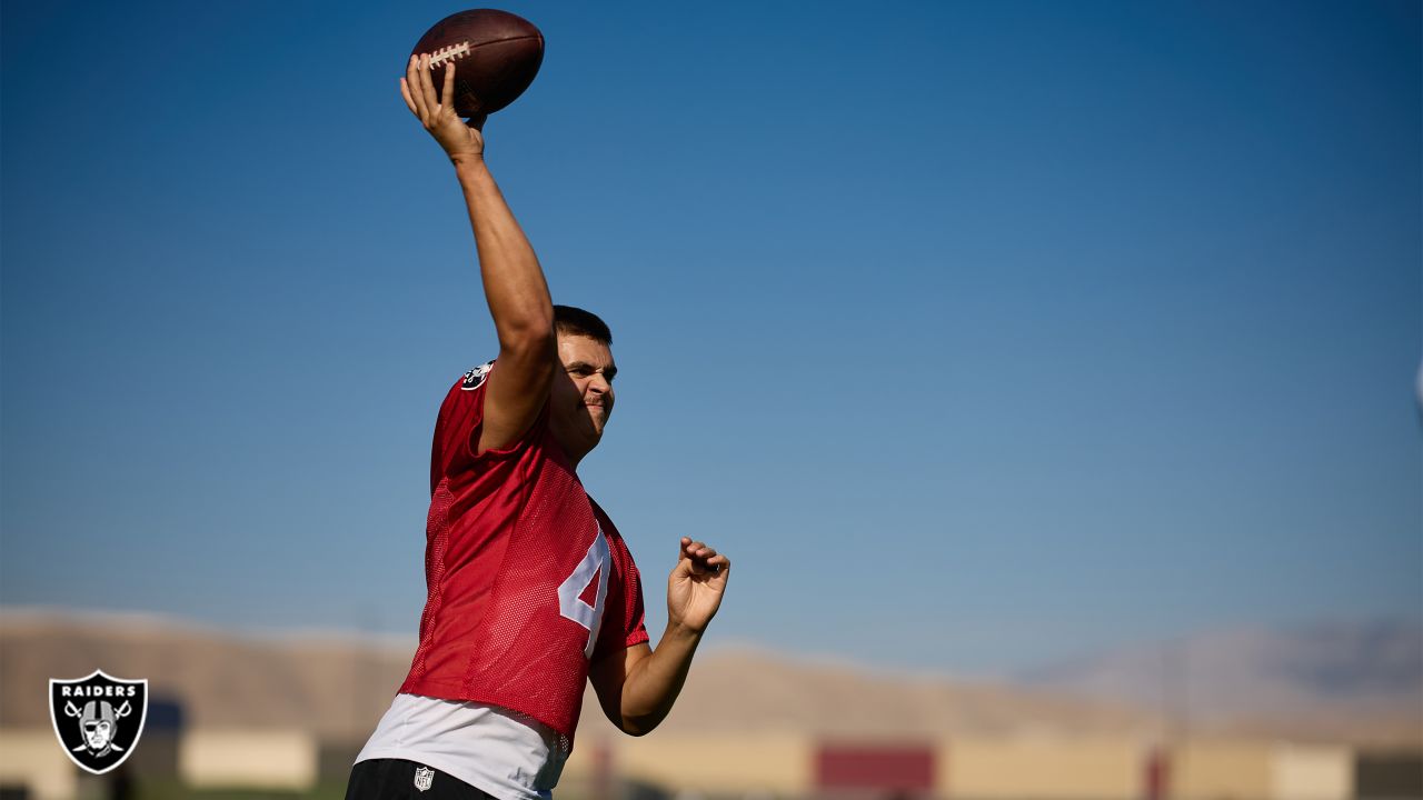 Las Vegas Raiders wide receiver Henry Ruggs III makes a catch during an NFL  football practice Saturday, July 31, 2021, in Henderson, Nev. (AP  Photo/David Becker Stock Photo - Alamy