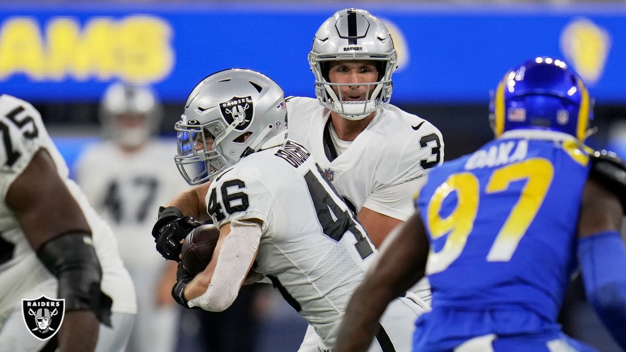 Garrett shines for Rams, but Raiders hold on for 17-16 win