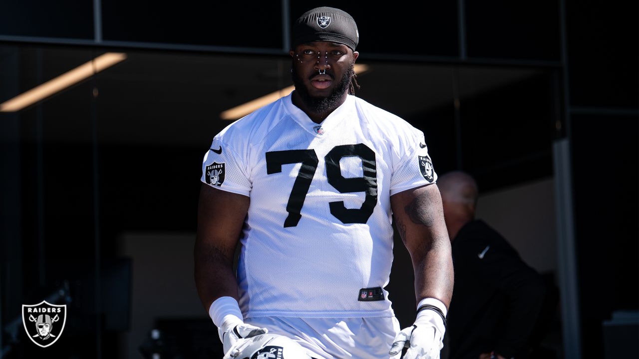 Offensive tackle Bamidele Olaseni of the Las Vegas Raiders stretches  News Photo - Getty Images