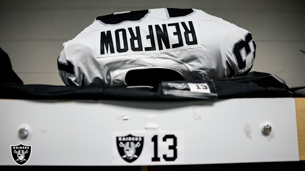 Denver Broncos offensive tackle Mike McGlinchey (69) lines up against the  Las Vegas Raiders during an NFL football game Sunday, Sept. 10, 2023, in  Denver. (AP Photo/Jack Dempsey Stock Photo - Alamy