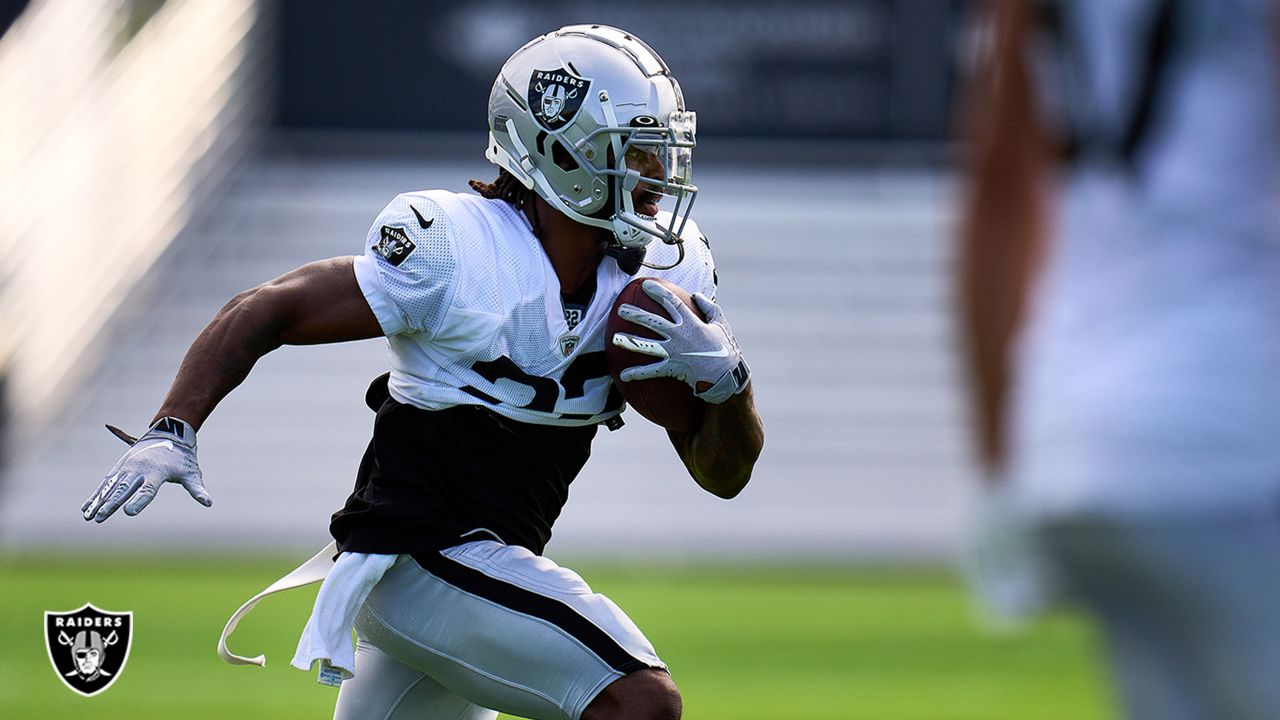 Maxx Crosby gets physical in Raiders' spirited first practice of training  camp in pads - The Athletic