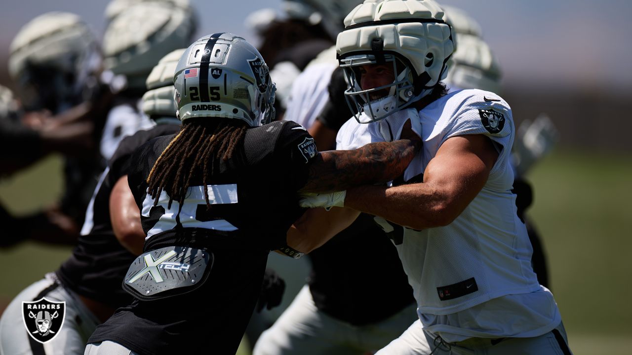 Raiders preseason: Tight end Cole Fotheringham opens eyes - Silver