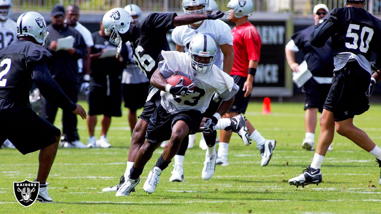 Just grin, baby: Classic Raiders training camp photos, 1960-2015