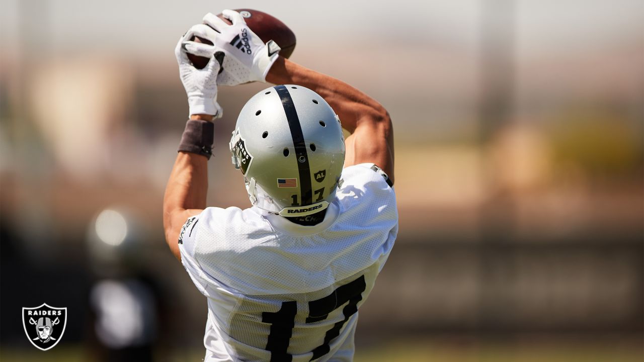 Raiders wide receiver Willie Snead (17) makes a catch before an