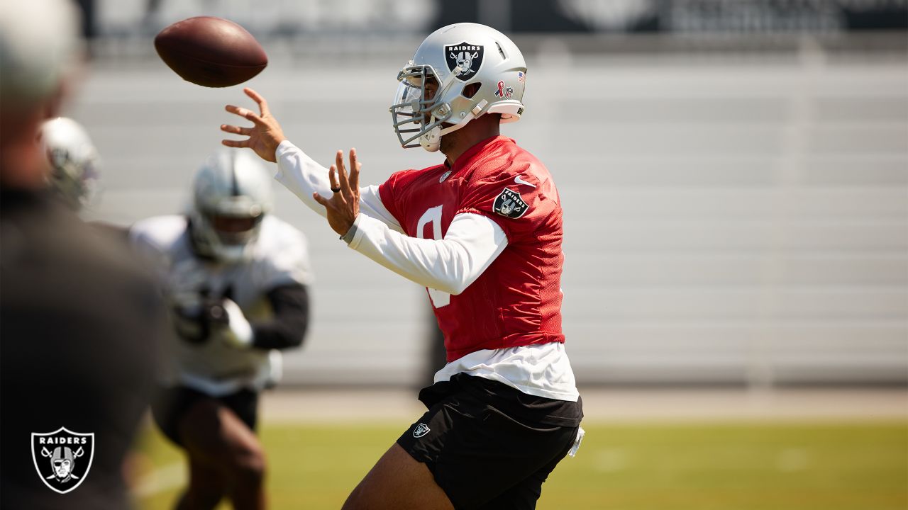 Raiders place WR Bryan Edwards, QB Marcus Mariota on reserve/COVID-19 list  ahead of facing Broncos