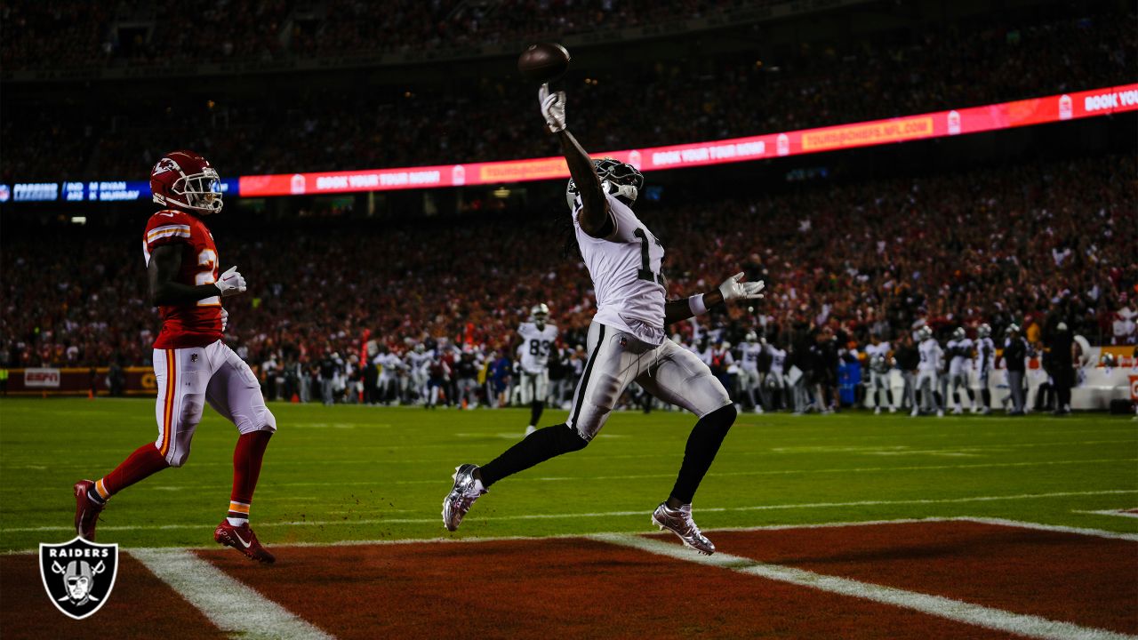 Raiders fall 30-29 to Chiefs at Arrowhead Stadium - Las Vegas Sun News