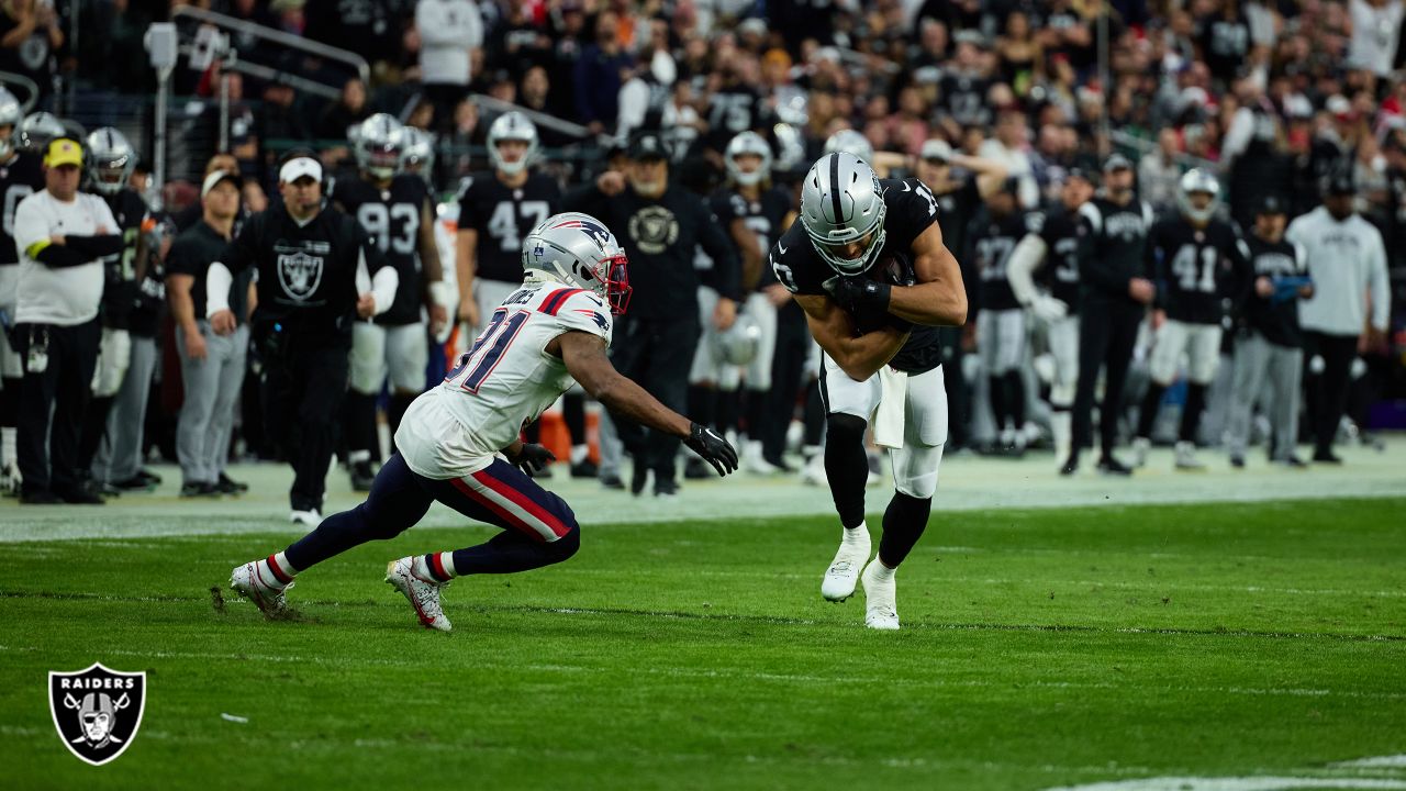 LAS VEGAS, NV - FEBRUARY 06: New England Patriots quarterback Mac Jones  (10) in action during the 2022 Pro Bowl presented by Verizon Sunday, Feb.  6, 2022, at Allegiant Stadium in Las