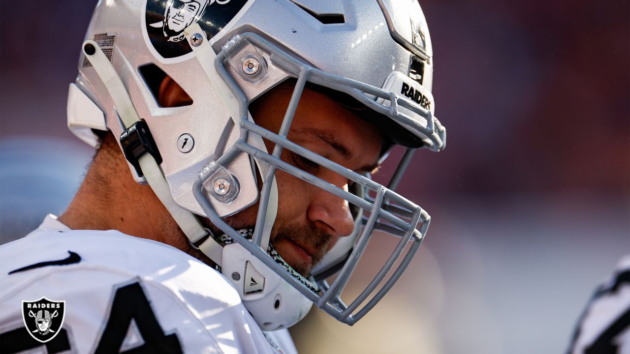 Las Vegas Raiders defensive end Maxx Crosby (98) in the first half of an  NFL football game Sunday, Sept. 10, 2023, in Denver. (AP Photo/David  Zalubowski Stock Photo - Alamy