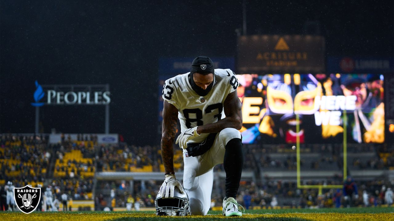 Pittsburgh, Pennsylvania, USA. 24th Dec, 2022. Dec. 24, 2022: Darien Butler  #58 during the Pittsburgh Steelers vs Las Vegas Raiders in Pittsburgh PA at  Acrisure Stadium. Brook Ward/AMG (Credit Image: © AMG/AMG