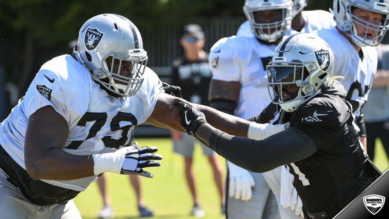 Oakland Raiders center Richie Incognito (64) during NFL football training  camp Monday, July 29, 2019, in Napa, Calif. (AP Photo/Eric Risberg Stock  Photo - Alamy