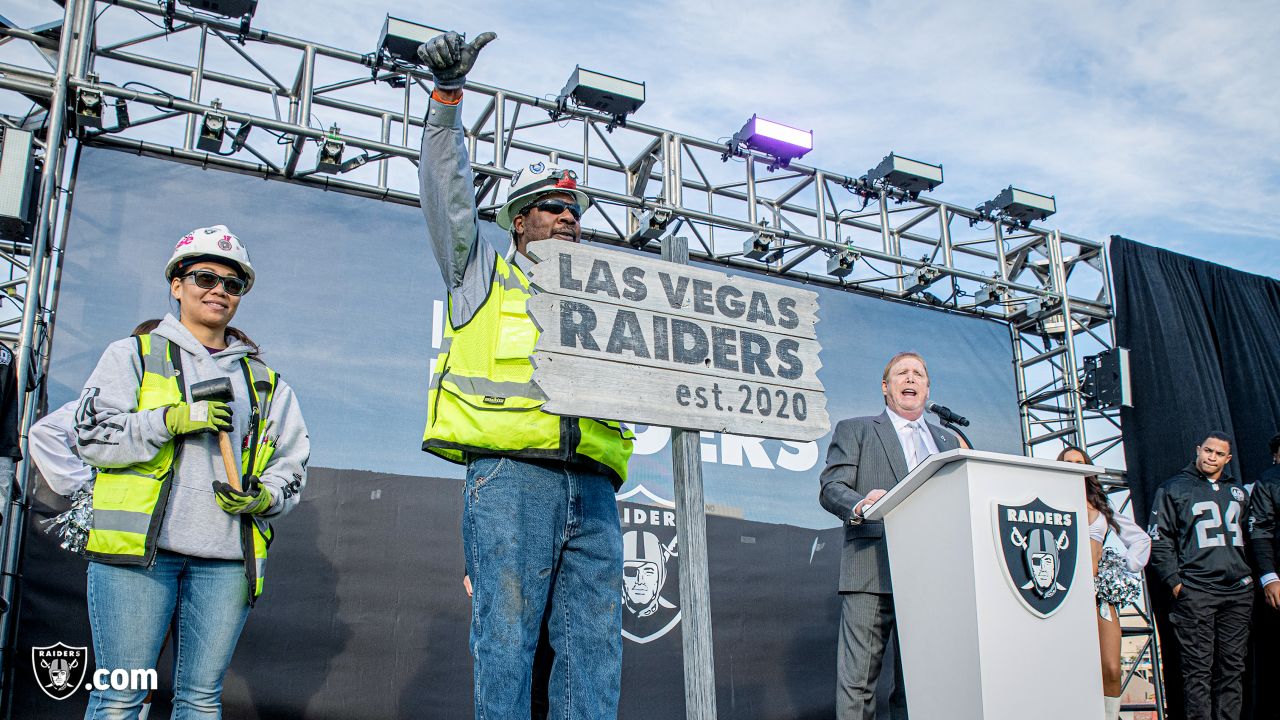 It's official: Oakland Raiders are renamed Las Vegas Raiders - CGTN