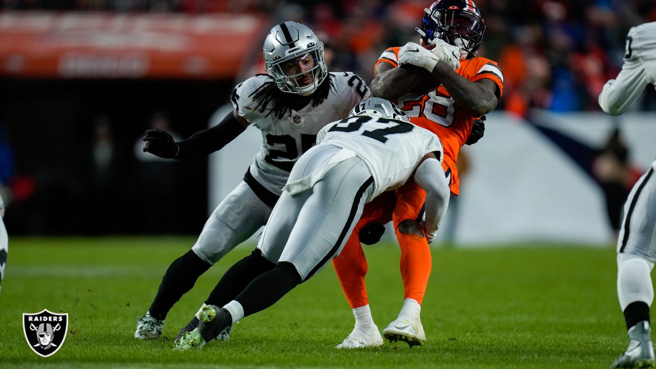 Davante Adams hauls in two touchdowns in Raiders 23-18 loss