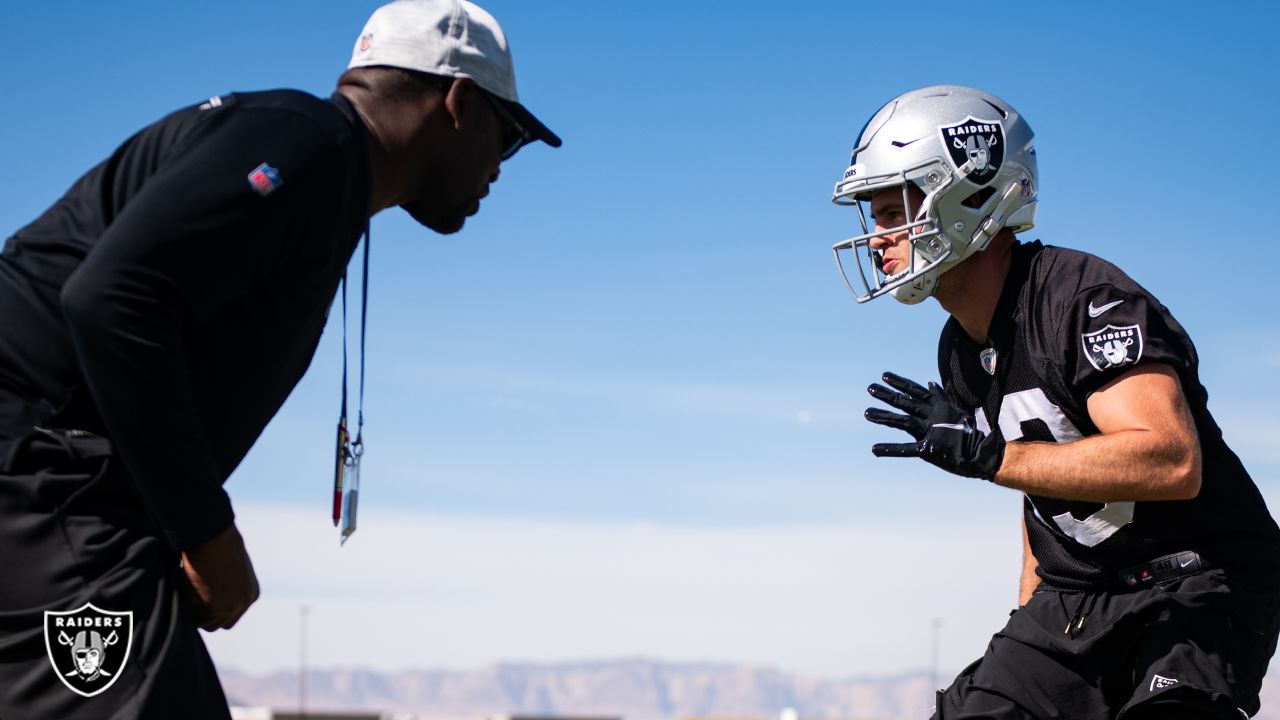 December 6, 2020, Las Vegas Raiders punter A.J. Cole (6) in action during  the NFL game between the Las Vegas Raiders and the New York Jets at MetLife  Stadium in East Rutherford