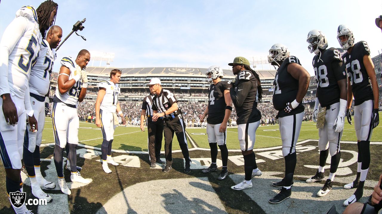 Oakland Raiders: Team Should Kick The Tires On A Couple Of Veterans