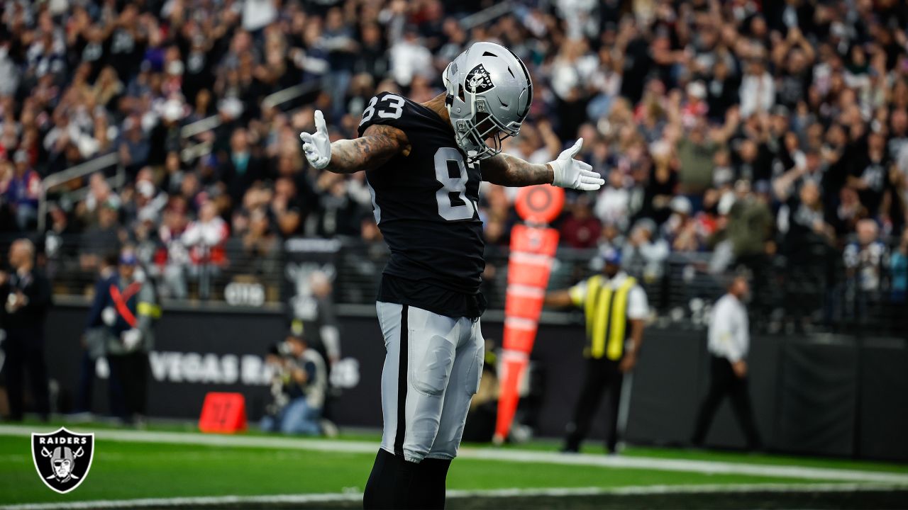 Raiders TE Darren Waller is a 'dominant player,' but Patriots 'got  something for him this weekend' 