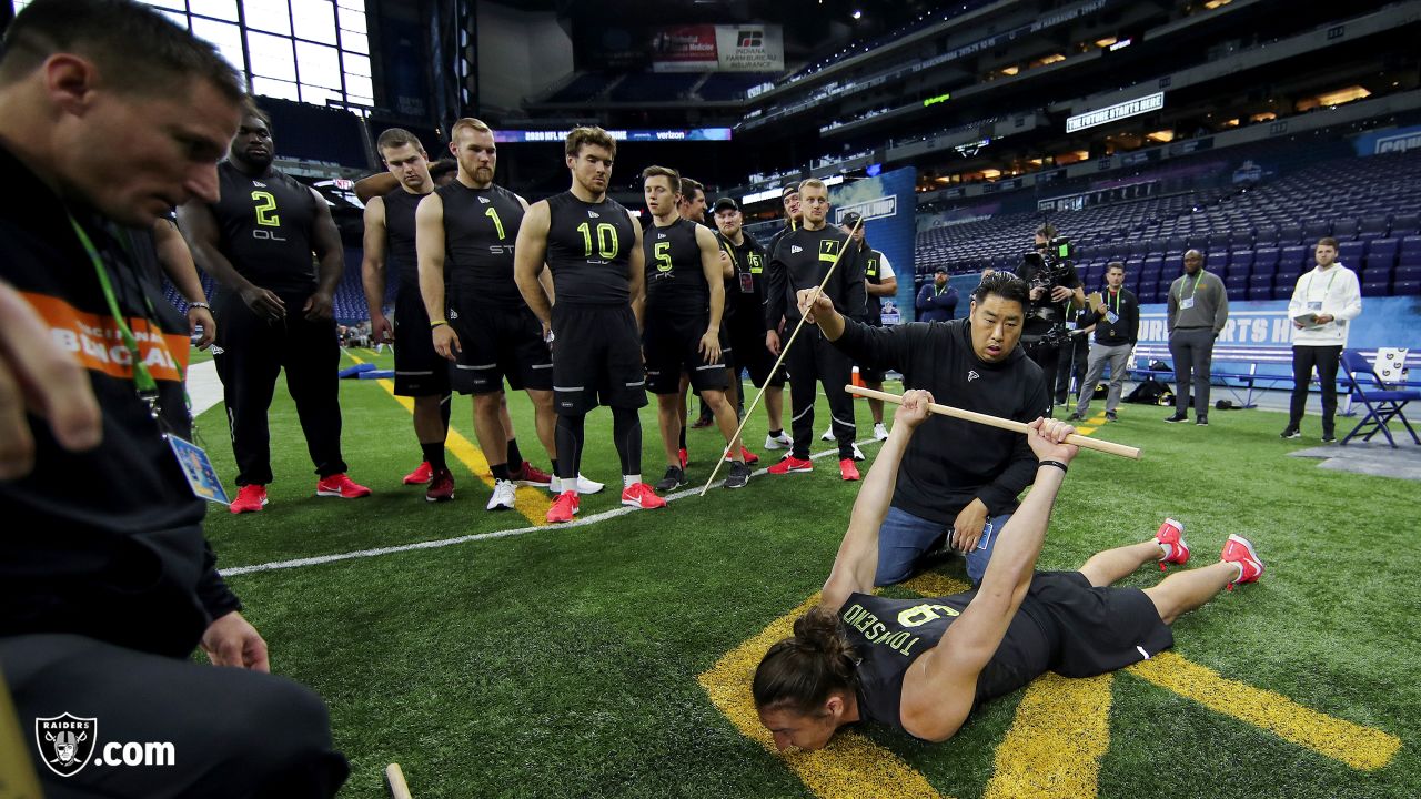 NFL Combine 2020 Day 2 FREE LIVE STREAM (2/28/20): Watch RB, OL