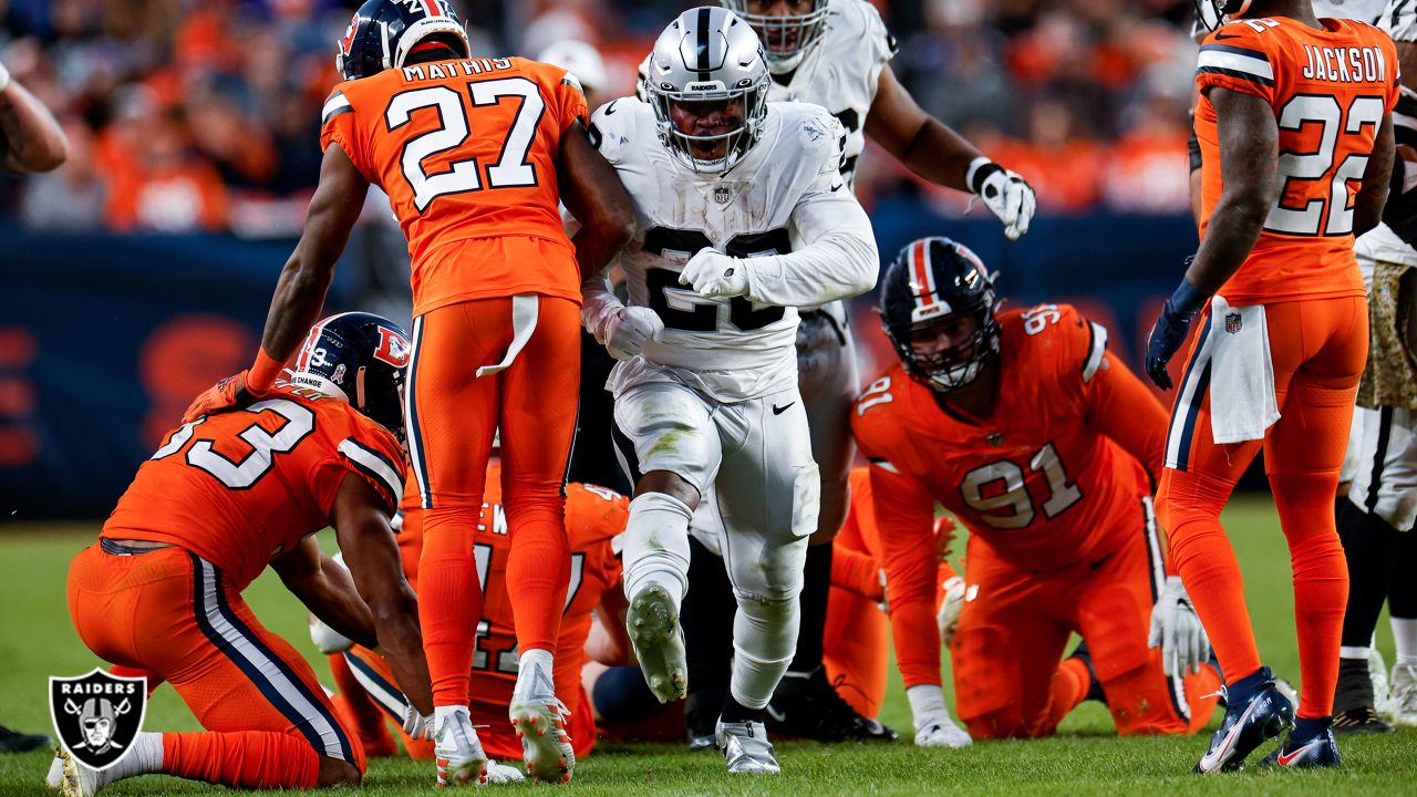 Las Vegas Raiders defensive end Maxx Crosby (98) lines up against the  Denver Broncos during an NFL football game Sunday, Sept. 10, 2023, in  Denver. (AP Photo/Jack Dempsey Stock Photo - Alamy