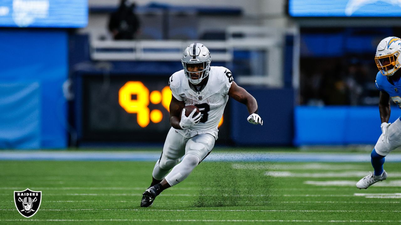 Halftime Report: Raiders fall behind early against the Chargers