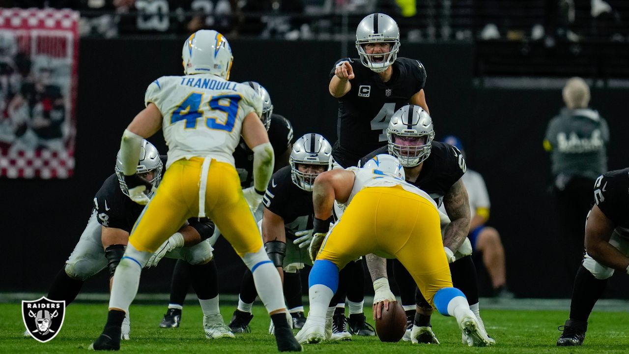 NFL Week 18 betting roundup: Raiders-Chargers thriller was nerve-racking  from so many angles