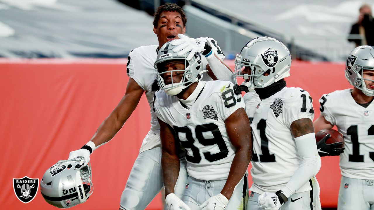 Bryan Edwards with the GRAB! @raiders score first! 