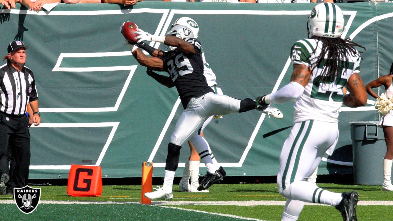 East Rutherford, New Jersey, USA. 24th Nov, 2019. Oakland Raiders defensive  end Clelin Ferrell (96) during a NFL game between the Oakland Raiders and  the New York Jets at MetLife Stadium in