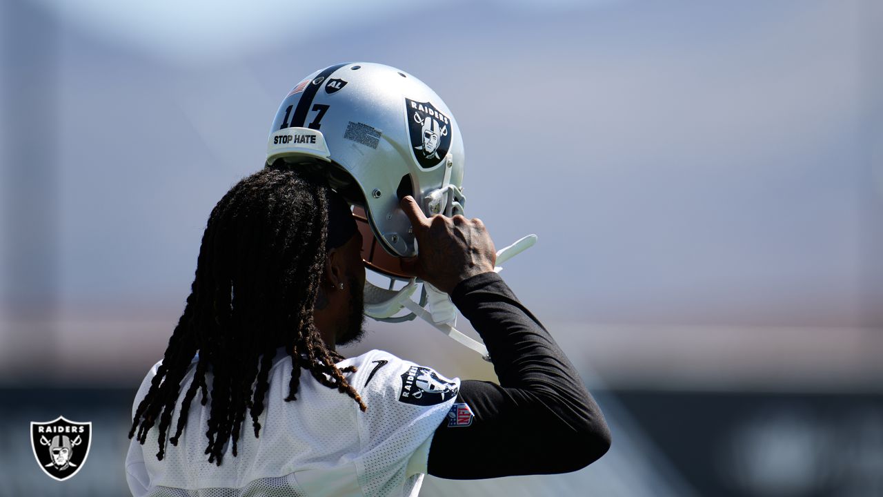 Las Vegas Raiders: Get your Davante Adams, Chandler Jones gear now