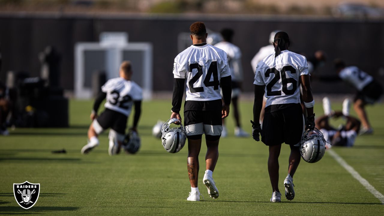 Raiders coaching staff expects Johnathan Abram to enforce and lead in 2020