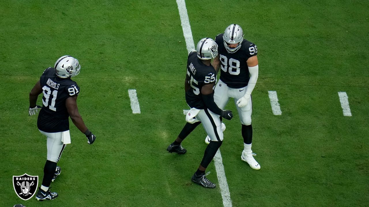 A big thank you to Mack Hollins of the Las Vegas Raiders for giving nine  SONV athletes the opportunity to attend Sunday's game at Allegiant…