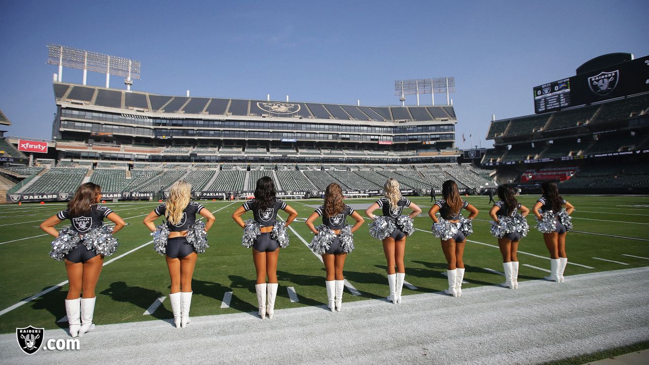 Sights of the Game: Raiderettes vs. Chargers