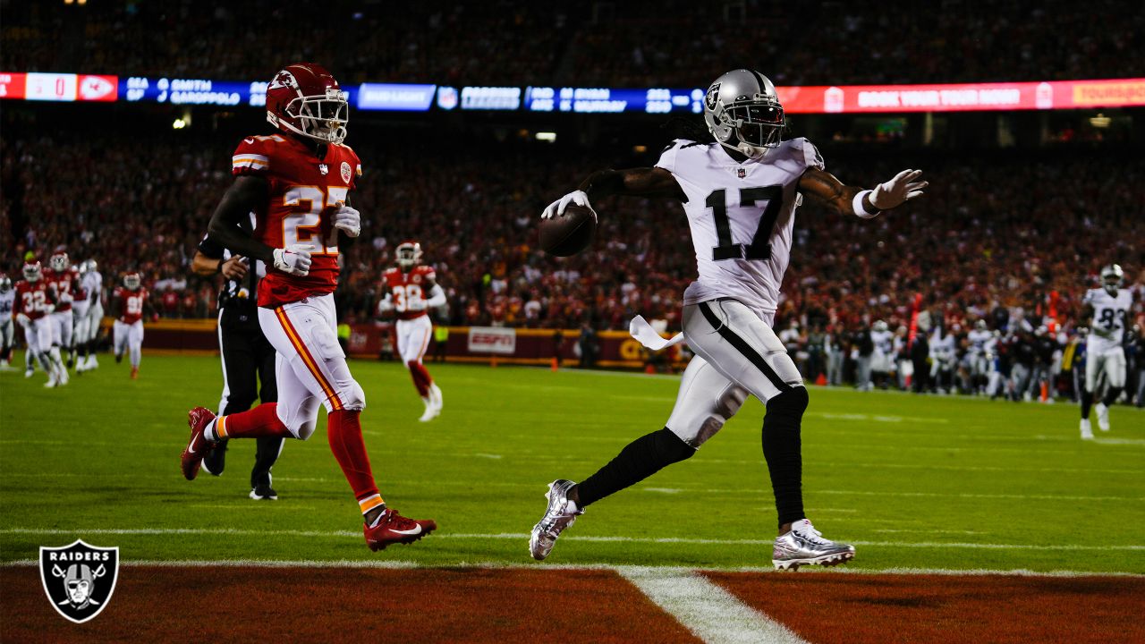 Raiders WR Davante Adams has good odds of passing 1,500 receiving yards - A  to Z Sports