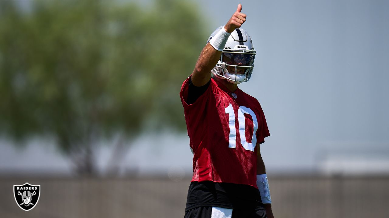 Raiders' Jimmy Garoppolo sharp on short, intermediate throws, Raiders News