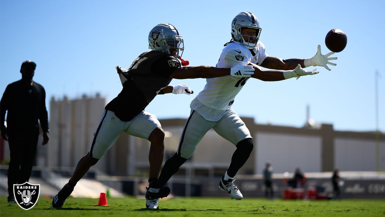 Raiders news: Las Vegas spending big on wide receivers in 2023 - Silver And  Black Pride