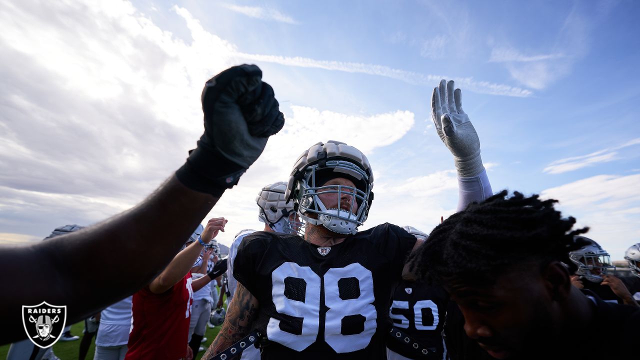 Maxx Crosby gets physical in Raiders' spirited first practice of training  camp in pads - The Athletic