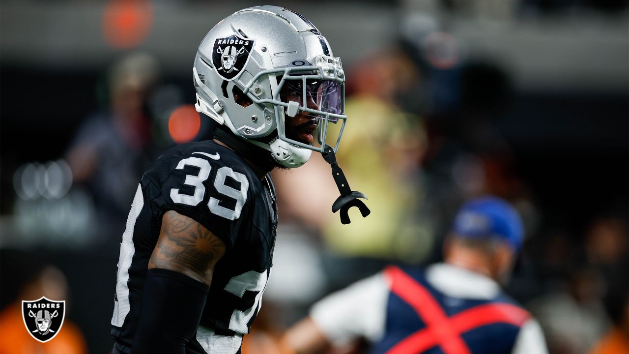 Comeback falls short as Raiders fall to Steelers, 23-18