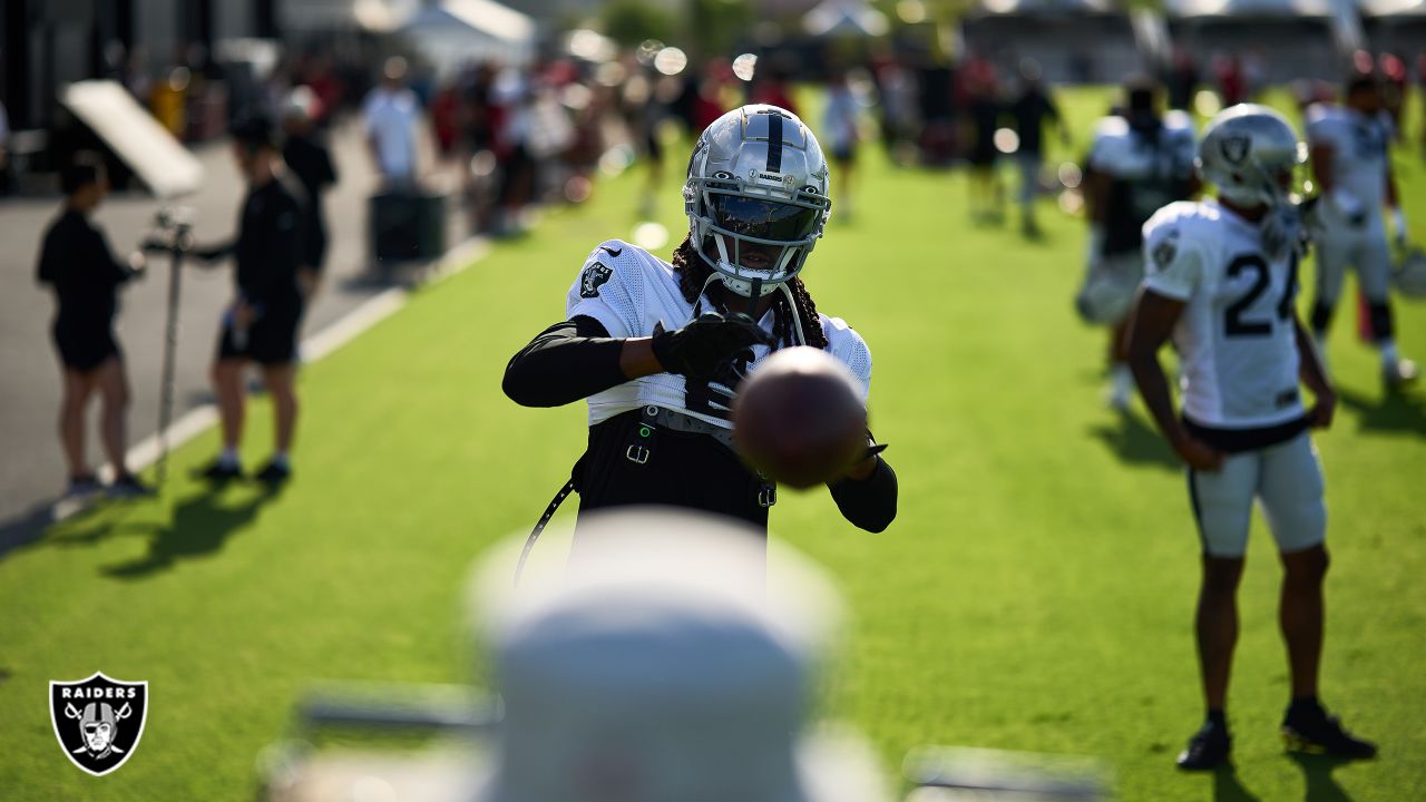 Training Camp Notebook 8/11: Raiders defense seizes the day