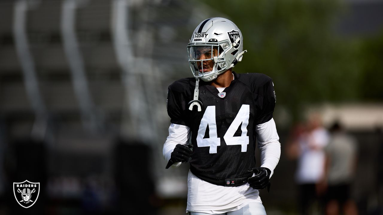 Raiders' Hunter Renfrow orders tiny Uber, upsets Davante Adams