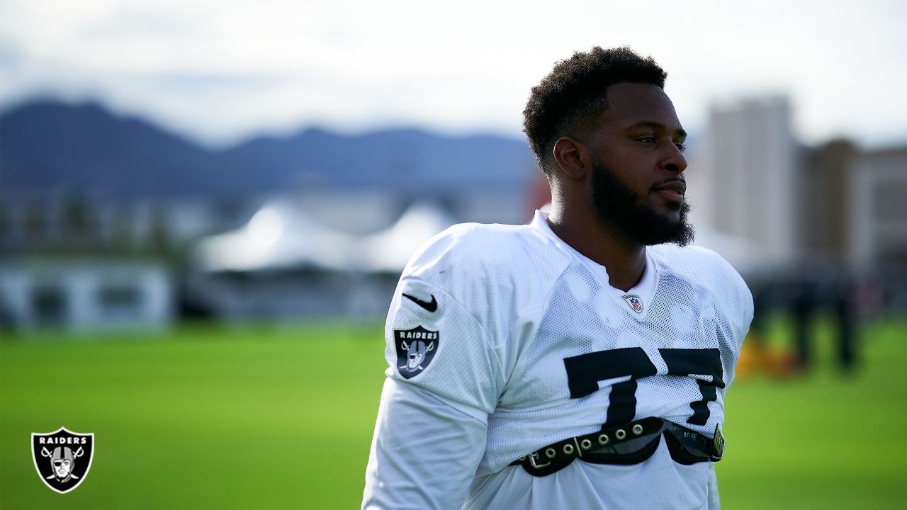 Maxx Crosby gets physical in Raiders' spirited first practice of training  camp in pads - The Athletic