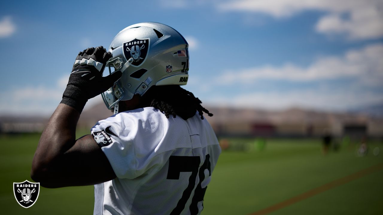 Las Vegas Raiders corner back Amik Robertson makes a catch during an NFL  football practice Wednesday, July 28, 2021, in Henderson, Nev. (AP  Photo/David Becker Stock Photo - Alamy