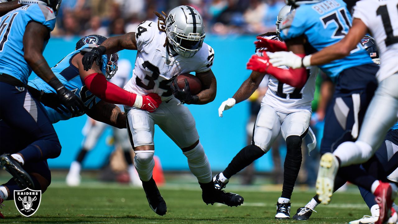 Top Shots: Raiders vs. Titans