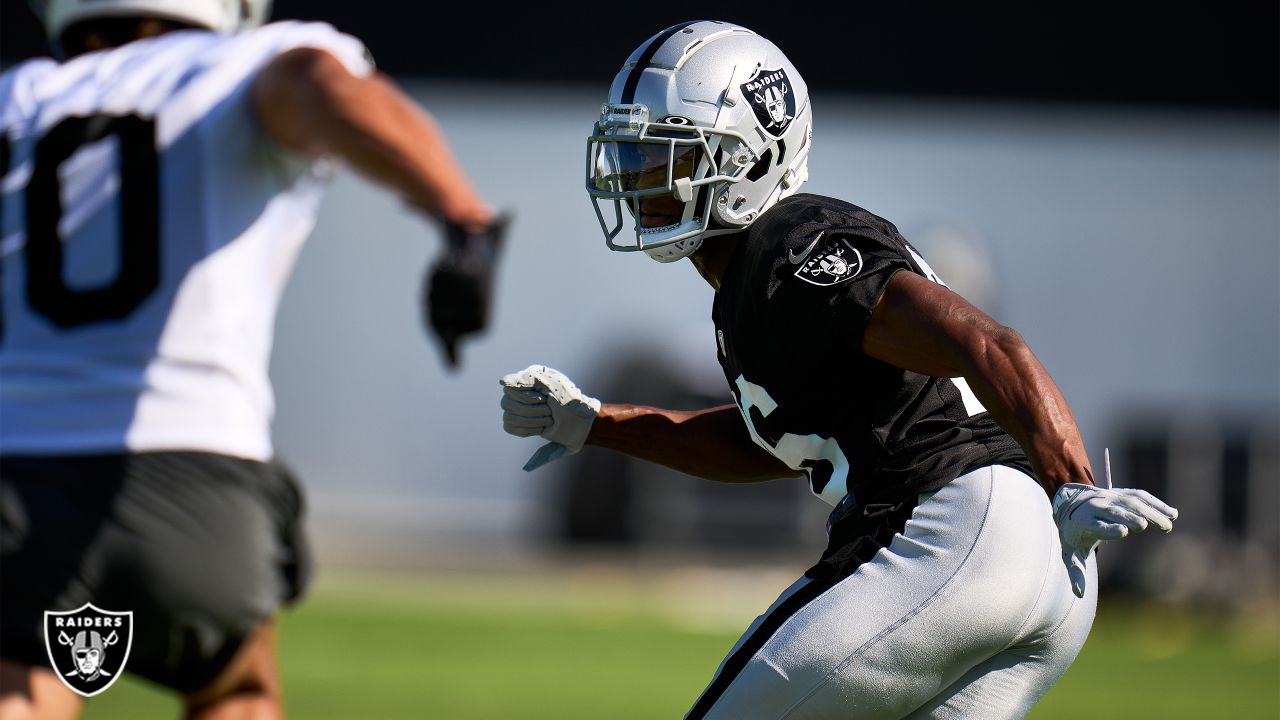 Mack Hollins making quite the impression on the Raiders' locker room