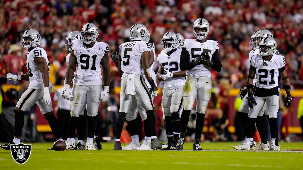 Las Vegas Raiders line backer Denzel Perryman (52) after playing the Kansas  City Chiefs during an NFL Professional Football Game Sunday, Nov. 14, 2021,  in Las Vegas. (AP Photo/John McCoy Stock Photo - Alamy