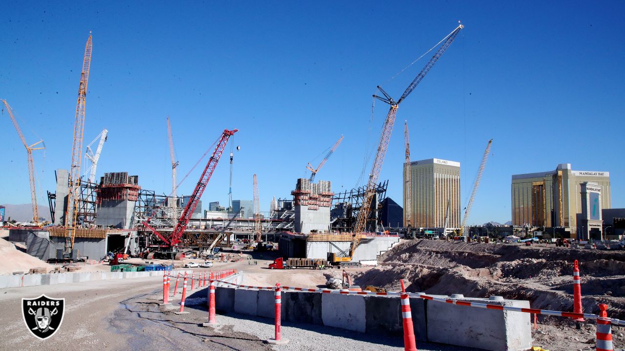 Oakland Raiders New Stadium Under Construction in Las Vegas in 2020  Editorial Stock Photo - Image of america, horizontal: 170889468