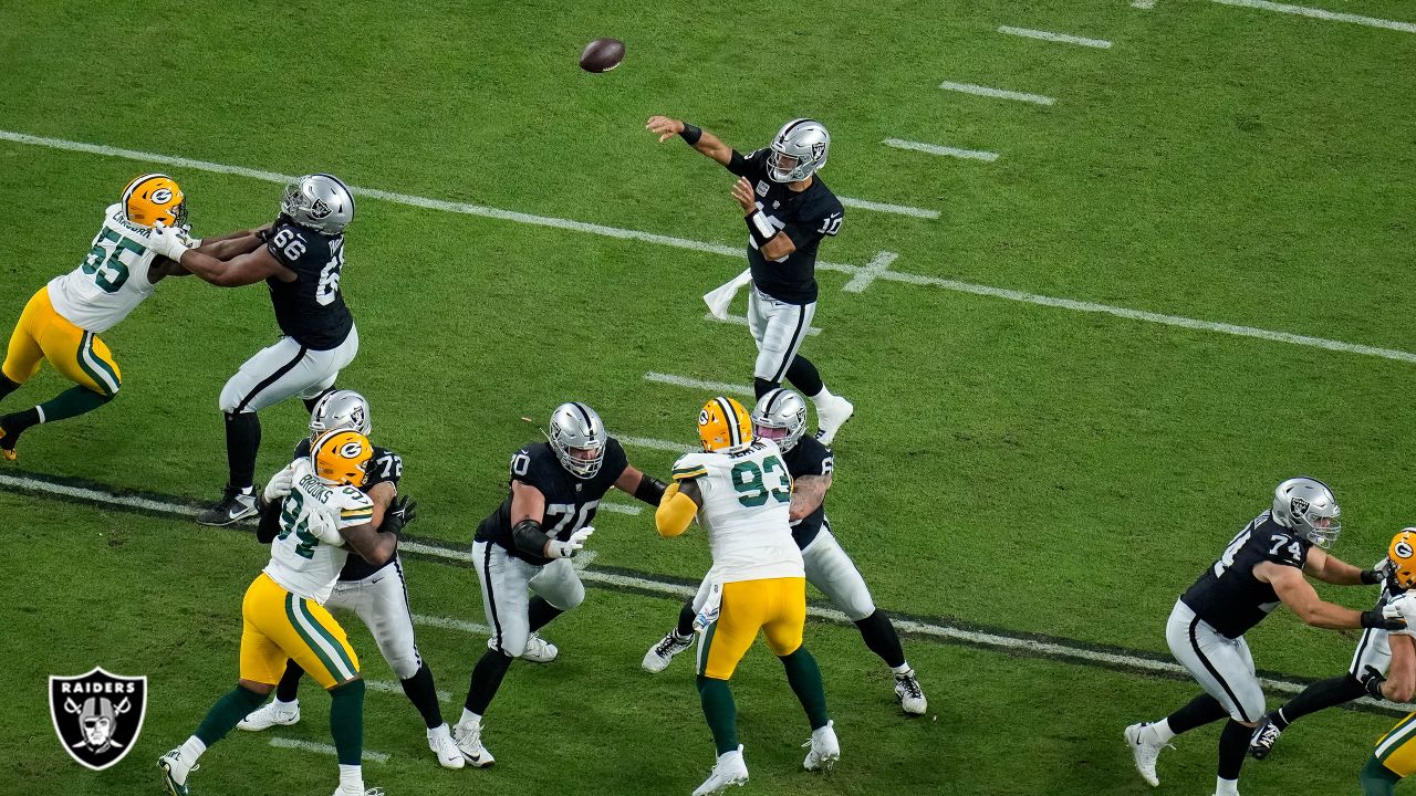 Raiders beat Packers in Canada on late field goal