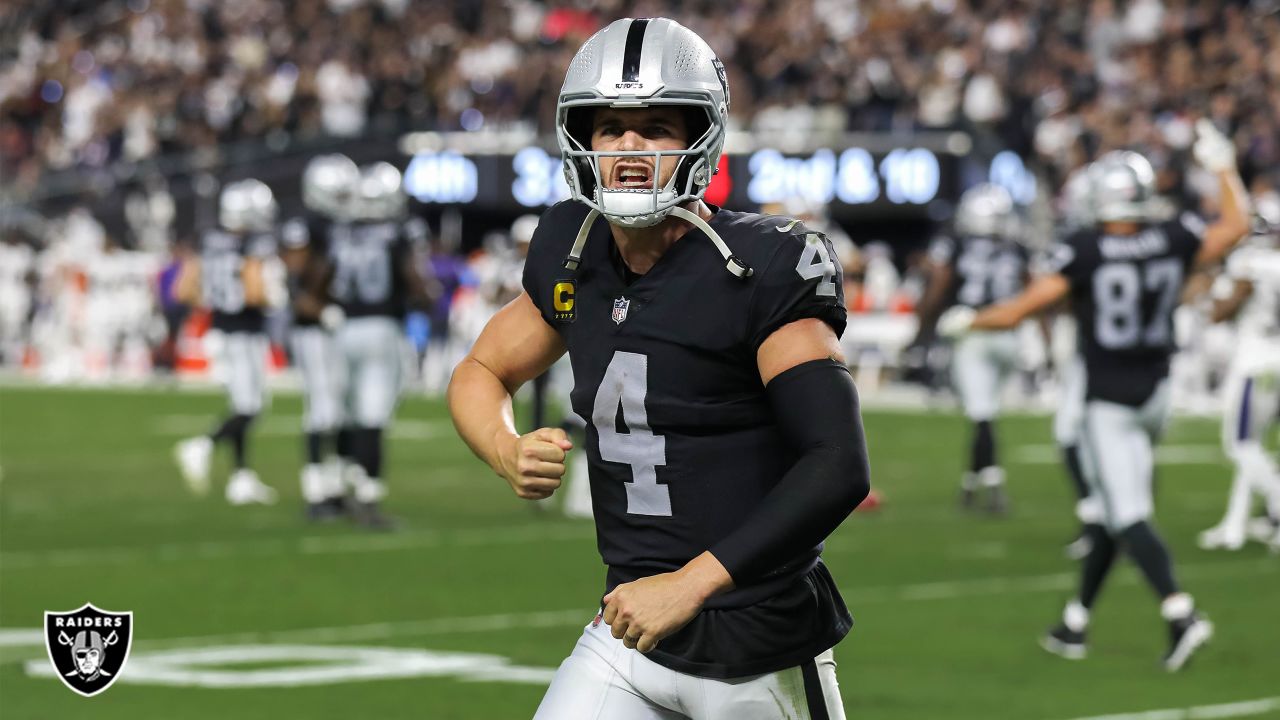 Raiders News: Maxx Crosby wins AFC Defensive Player of the Week - Silver  And Black Pride