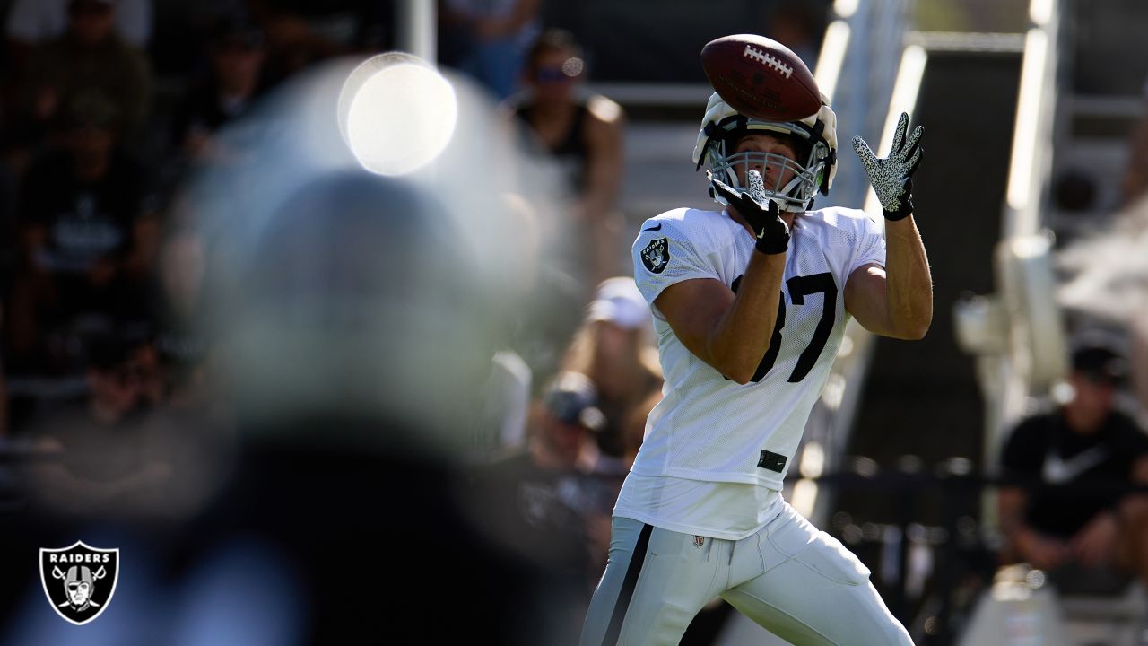 Raiders preseason: Tight end Cole Fotheringham opens eyes - Silver