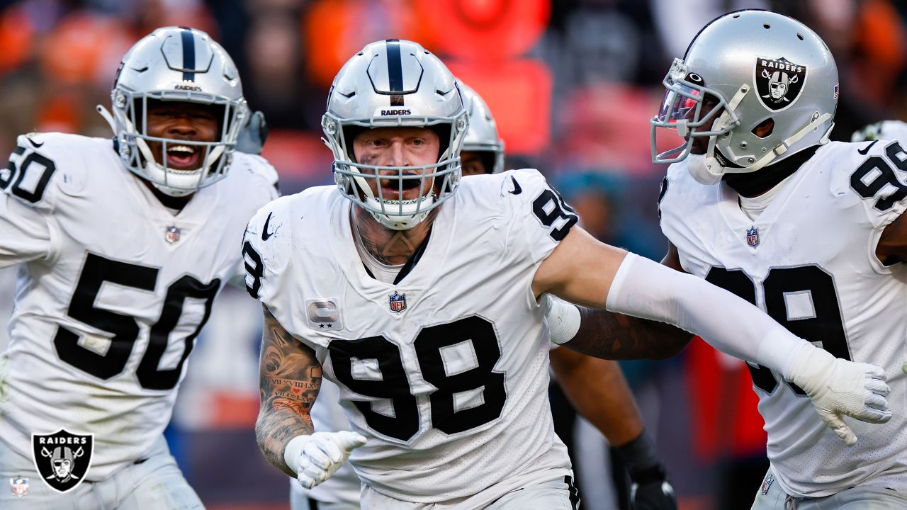 Las Vegas Raiders defensive end Maxx Crosby (98) looks on against the  Denver Broncos during an NFL football game Sunday, Sept. 10, 2023, in  Denver. (AP Photo/Jack Dempsey Stock Photo - Alamy