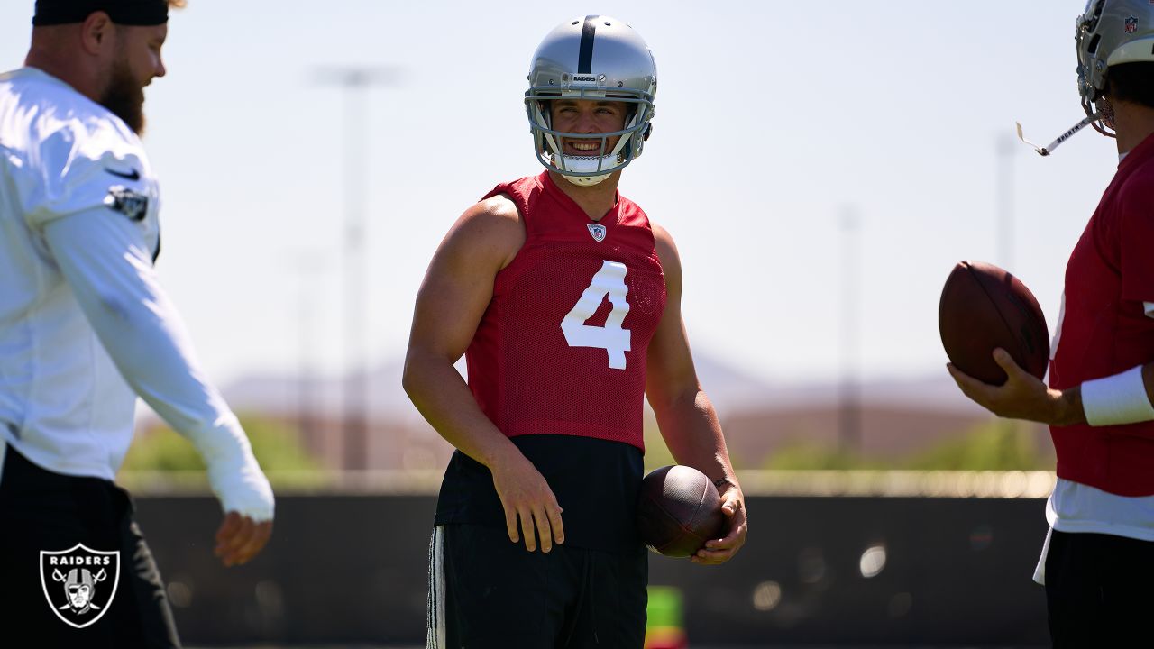 Aside from Derek Carr, Raiders' most indispensable player is . . . Denzelle  Good? – Daily Democrat