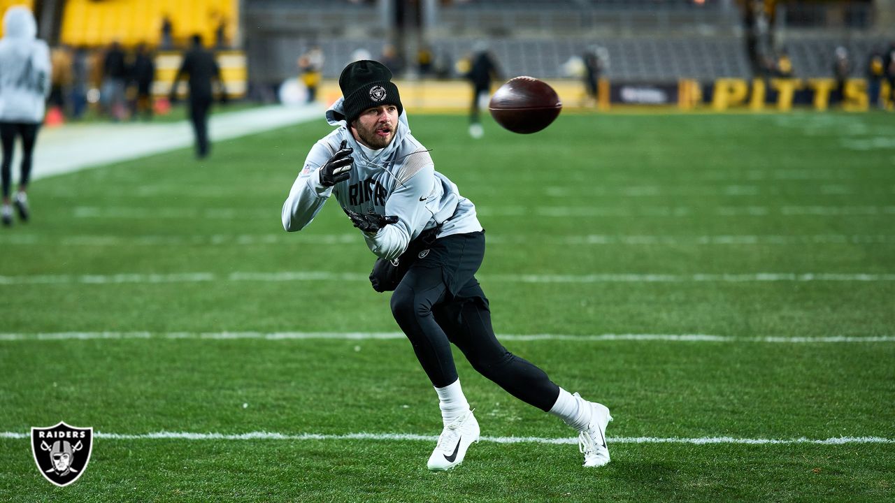 Las Vegas Raiders quarterback Chase Garbers #14 plays during a pre-season  NFL football game against the San Francisco 49ers Sunday, Aug. 13, 2023, in  Las Vegas. (AP Photo/Denis Poroy Stock Photo - Alamy